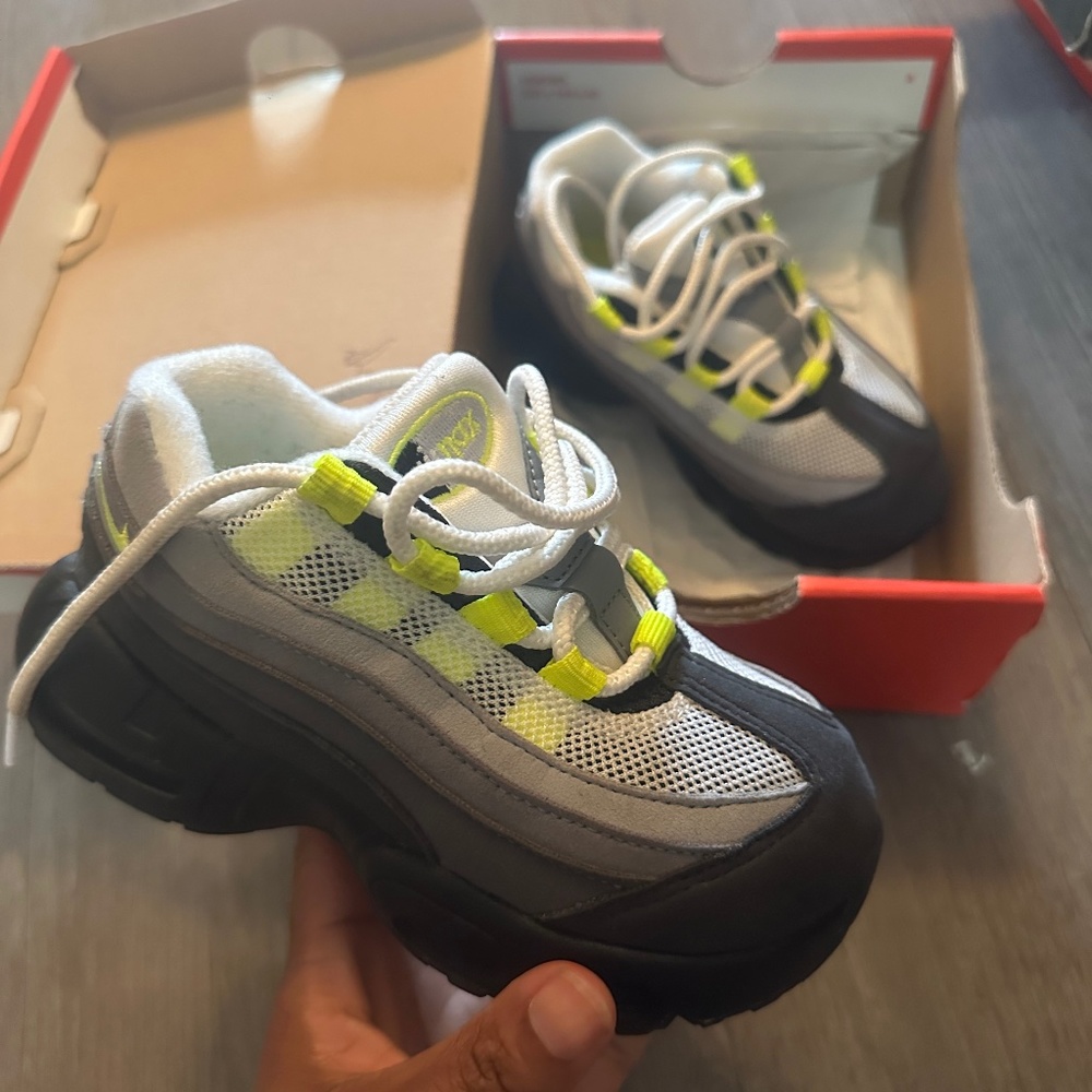 AIRMAX